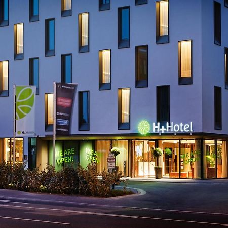 H+ Hotel Frankfurt แอชบอร์น ภายนอก รูปภาพ