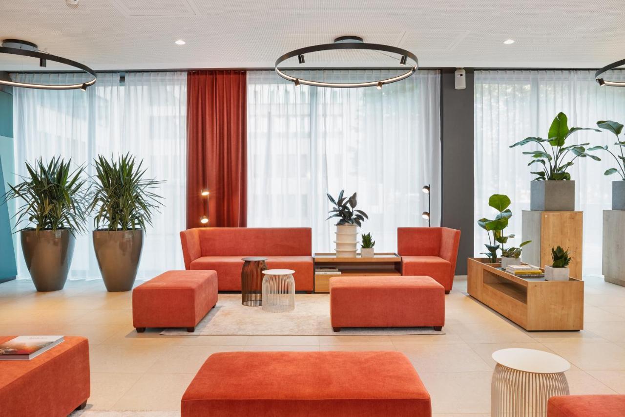 H+ Hotel Frankfurt แอชบอร์น ภายนอก รูปภาพ
