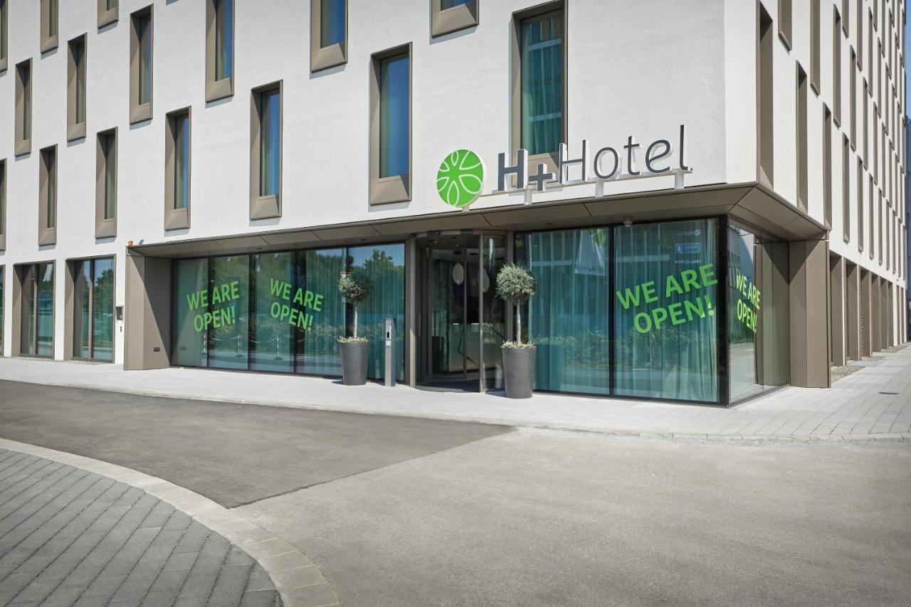 H+ Hotel Frankfurt แอชบอร์น ภายนอก รูปภาพ